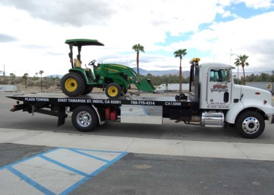 Flatbed Tractor Towing