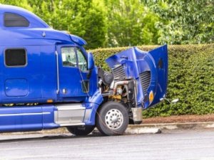 The Top 5 Reasons Semi Trucks Need Roadside Assistance